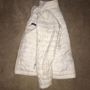 Women’s large white Patagonia jacket